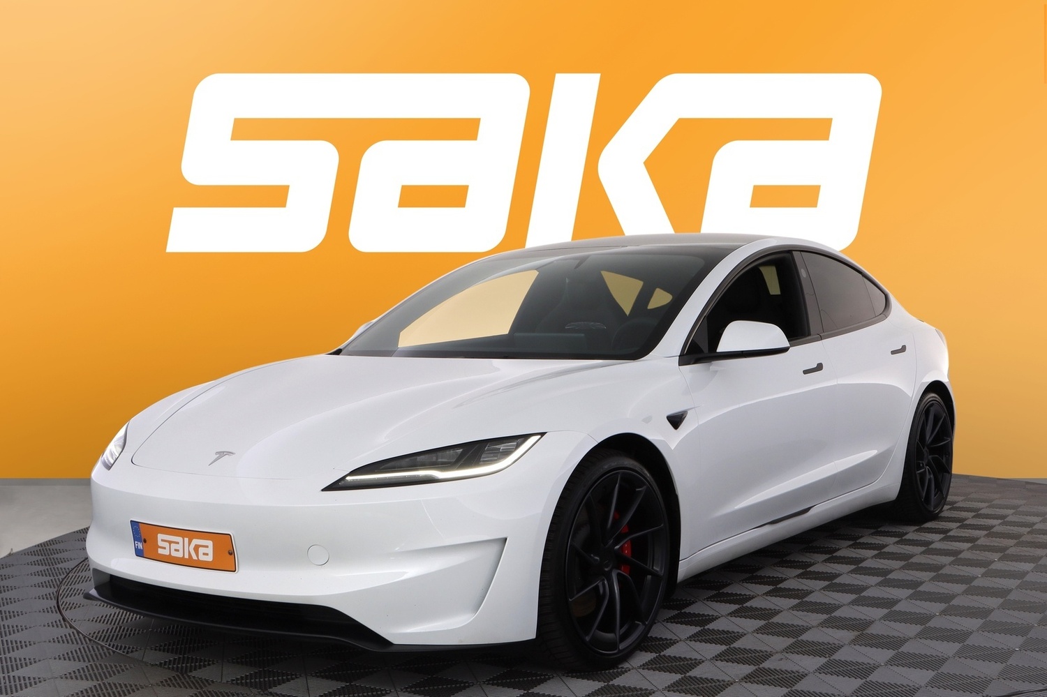 Tesla Model 3 vaihtoauto