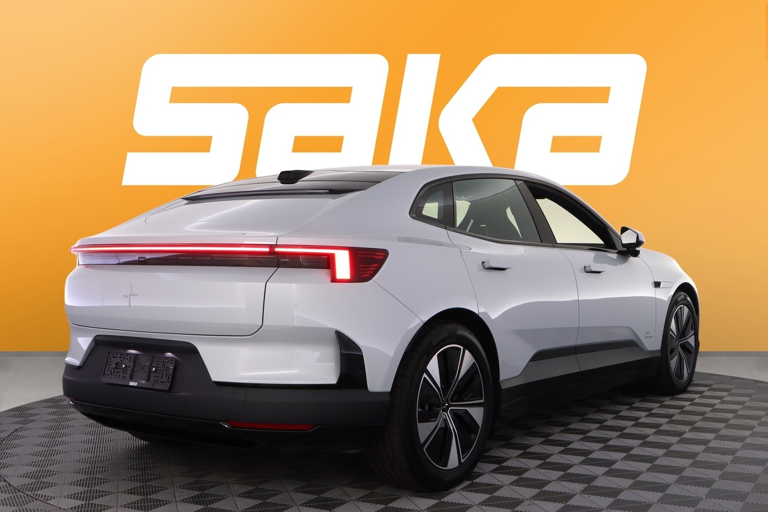 Polestar 4 vaihtoauto