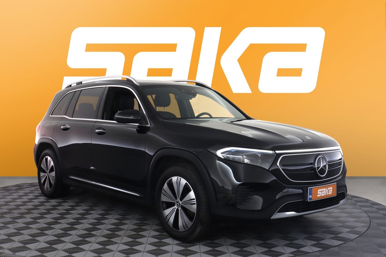 Mercedes-Benz EQB vaihtoauto