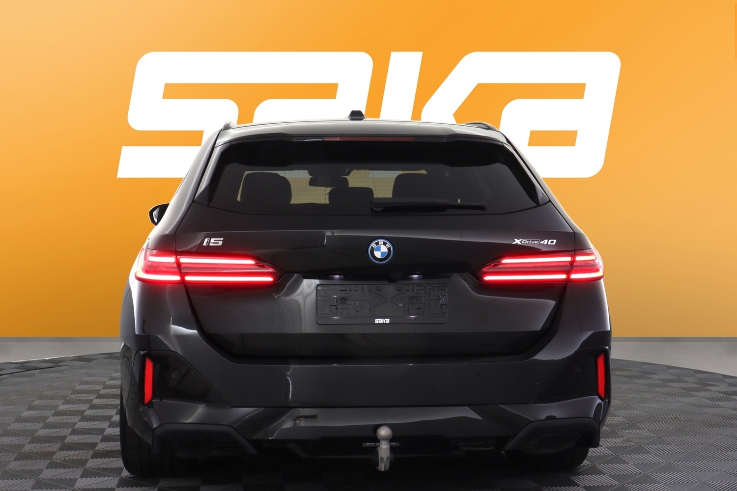 BMW i5 vaihtoauto