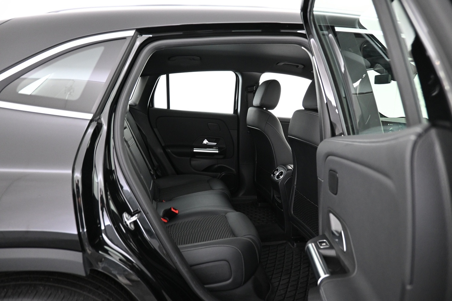 Mercedes-Benz EQA vaihtoauto