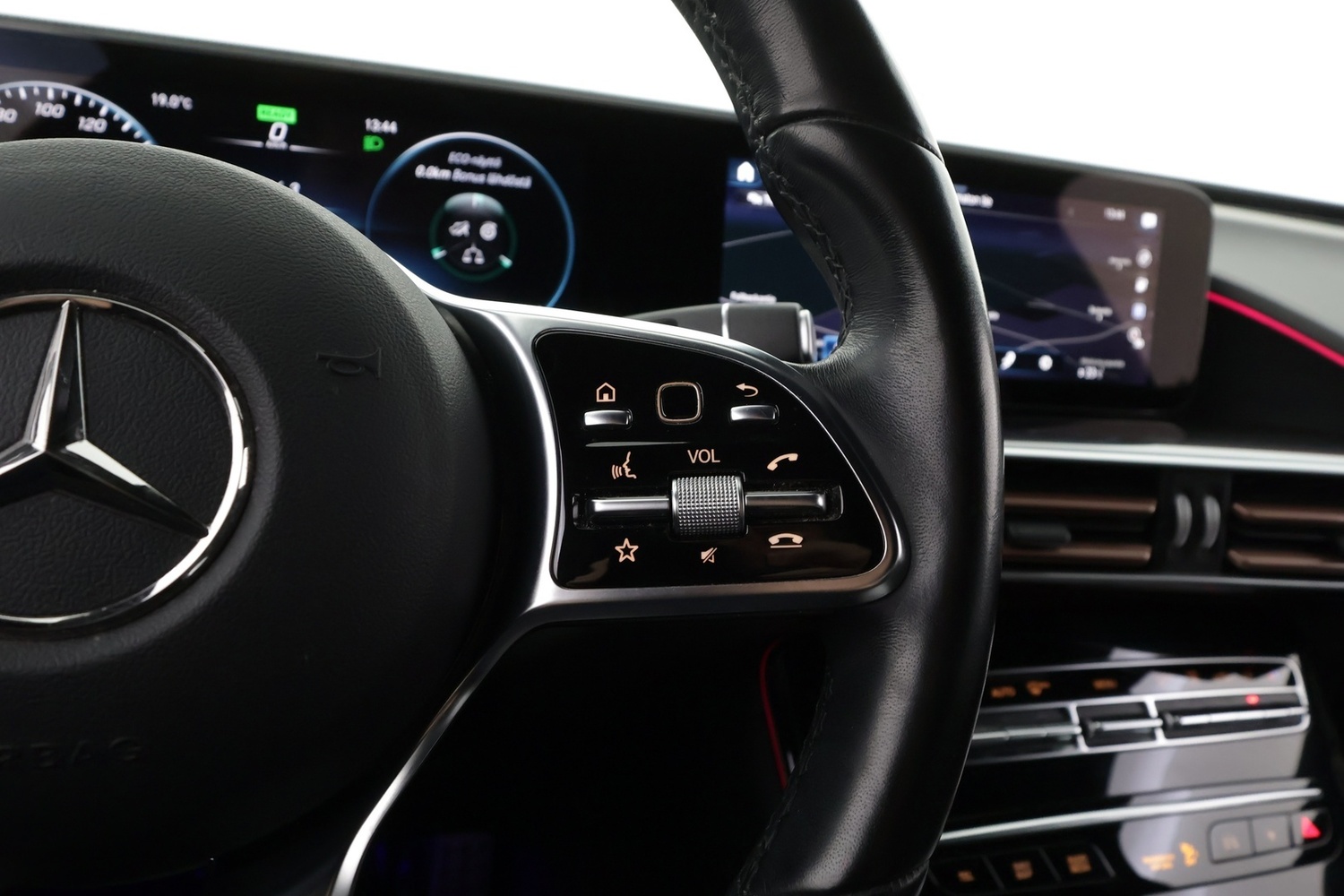 Mercedes-Benz EQC vaihtoauto