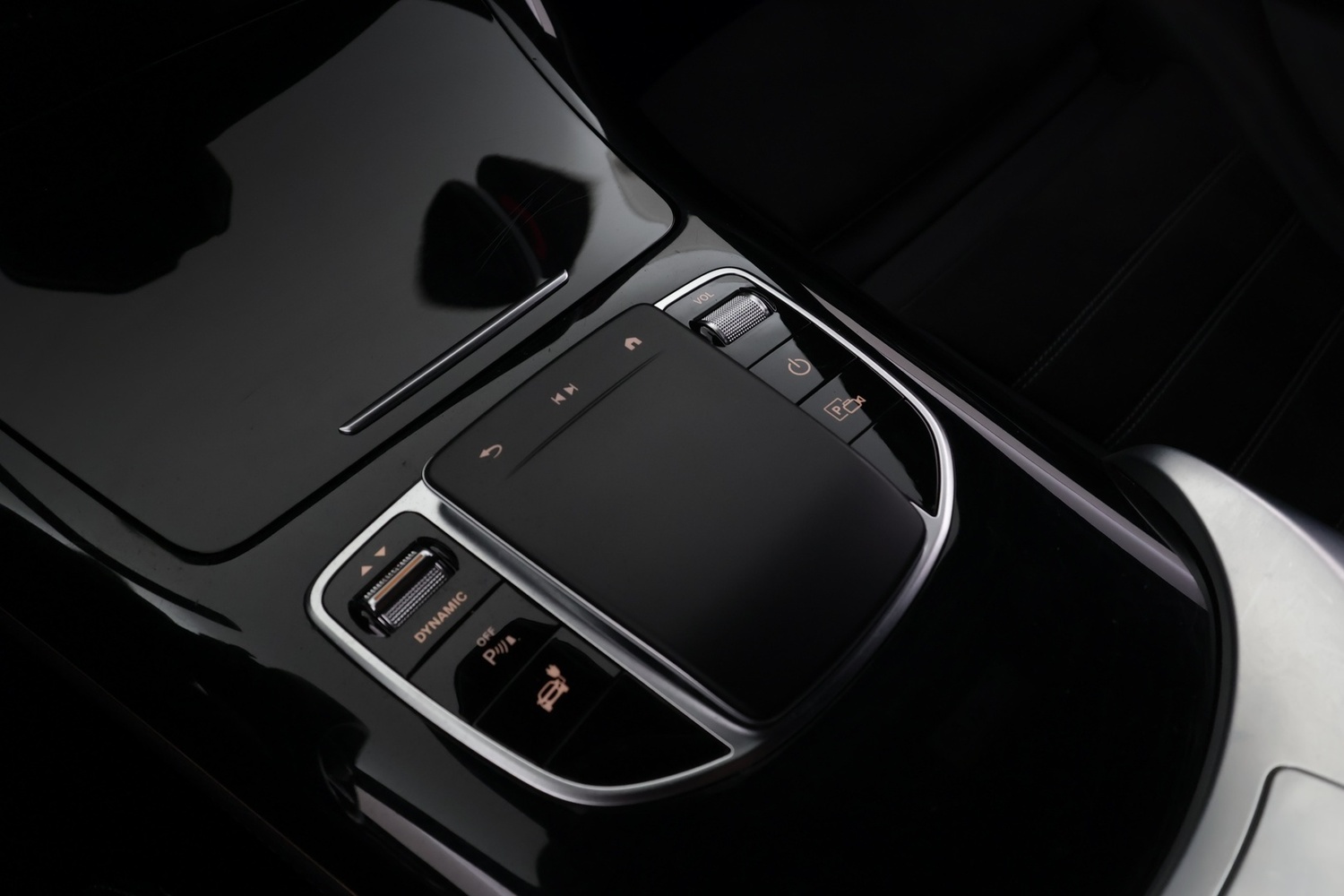Mercedes-Benz EQC vaihtoauto