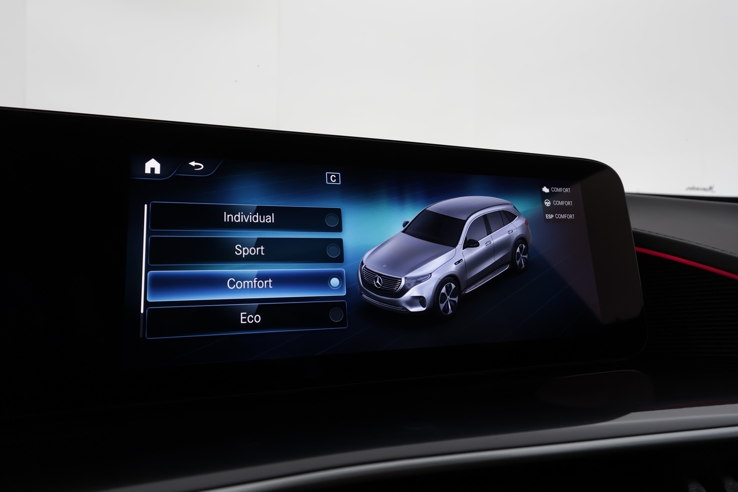 Mercedes-Benz EQC vaihtoauto