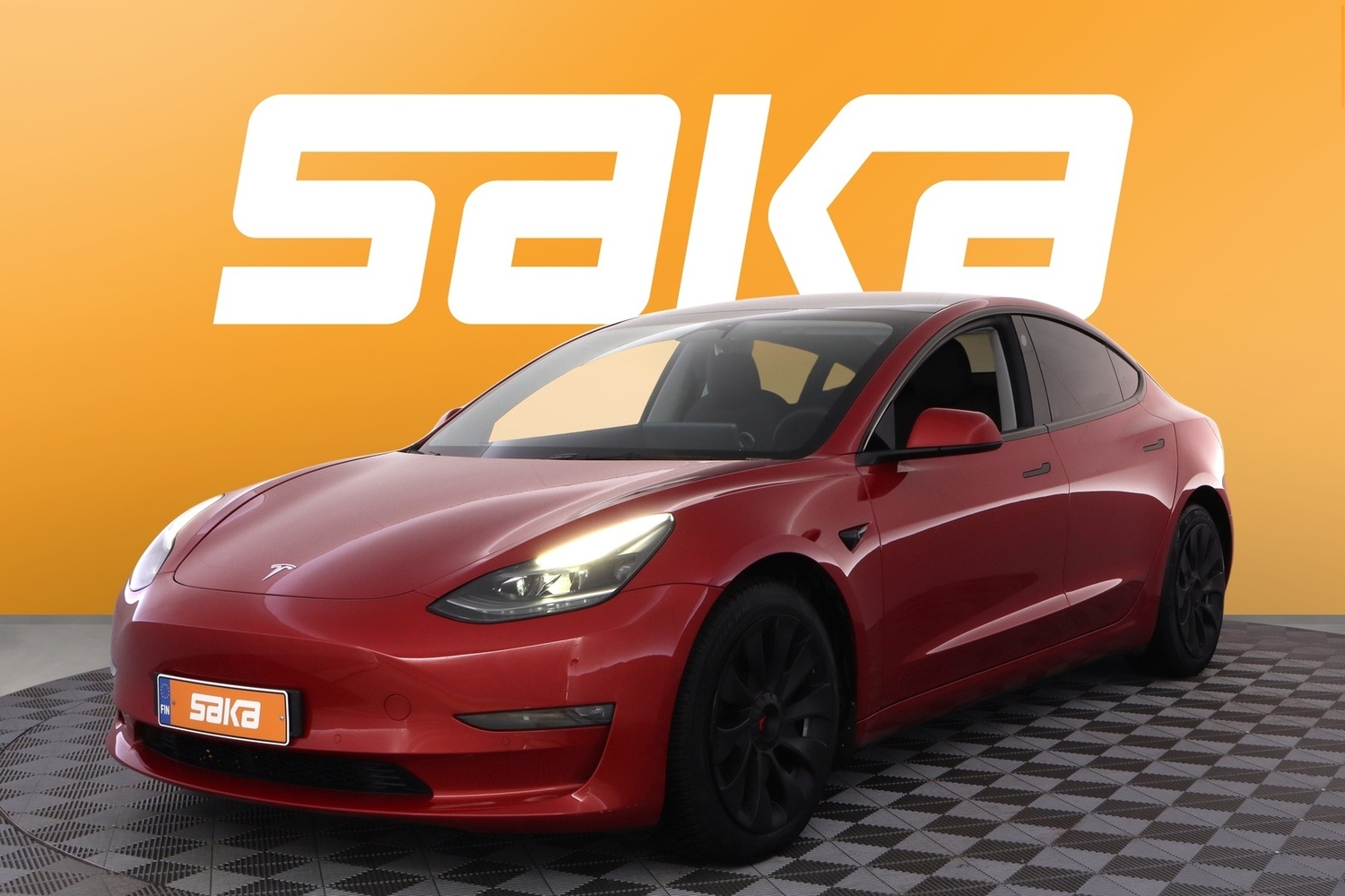 Tesla Model 3 vaihtoauto