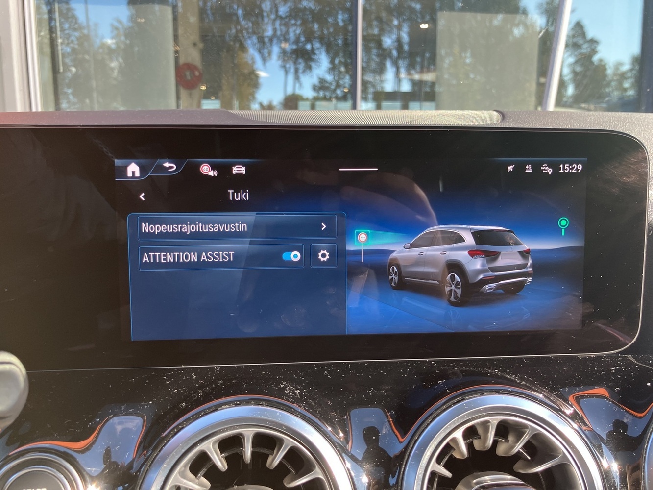 Mercedes-Benz GLA vaihtoauto