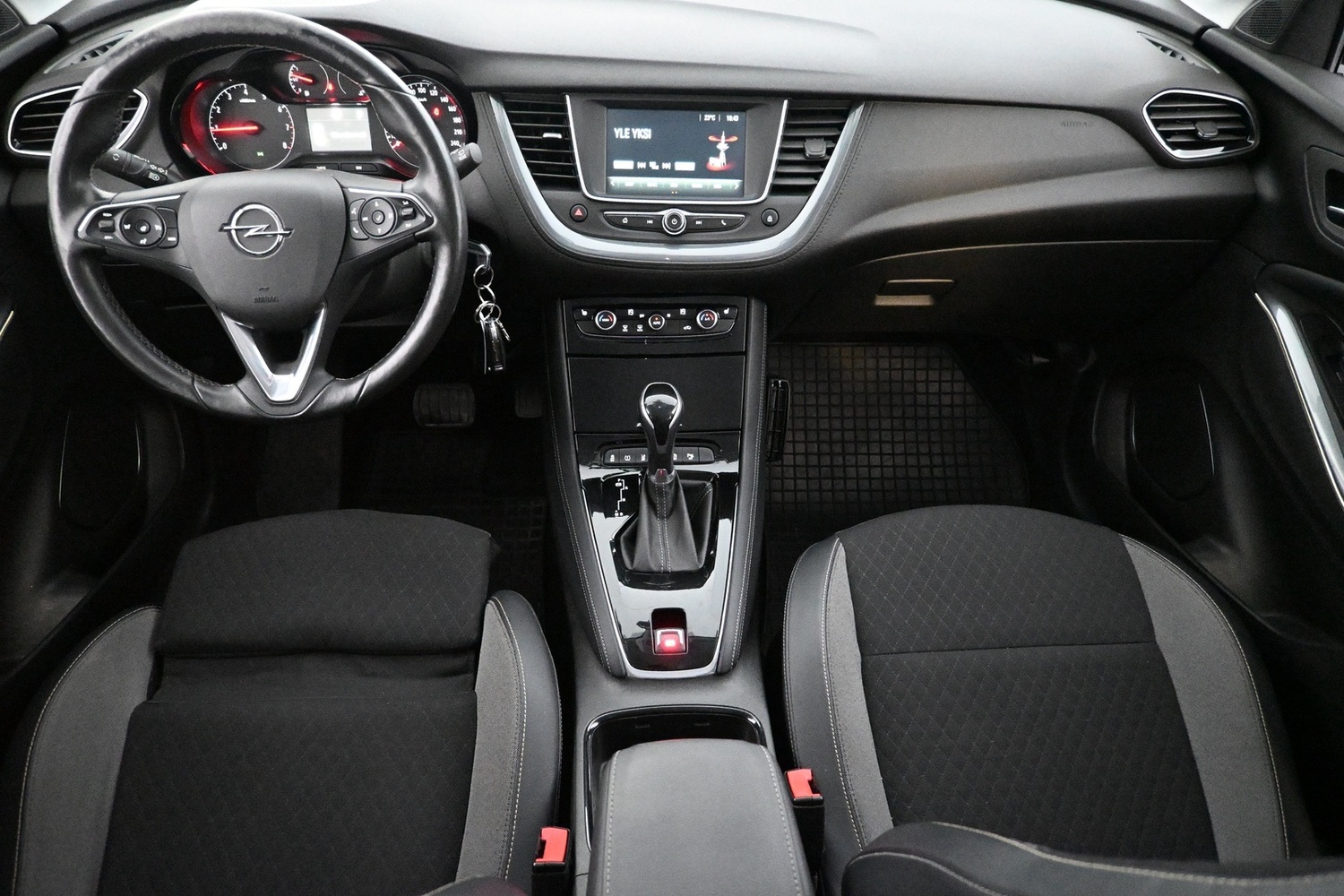 Opel Grandland X vaihtoauto