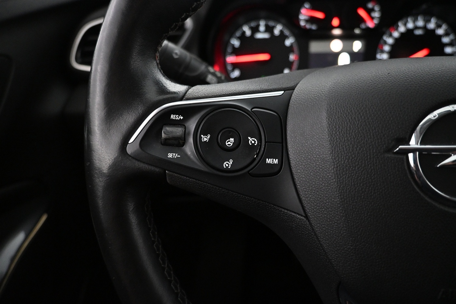Opel Grandland X vaihtoauto