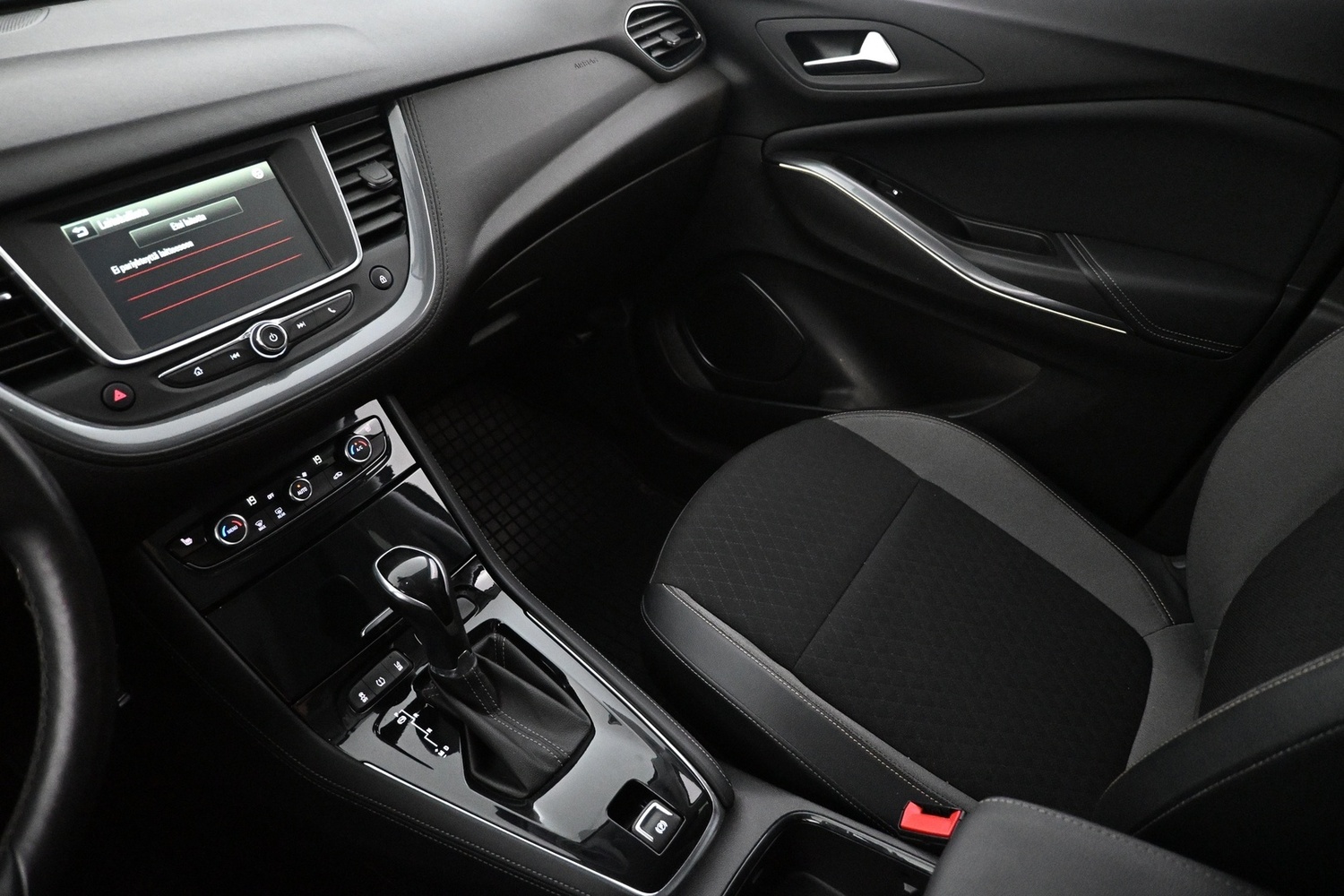 Opel Grandland X vaihtoauto