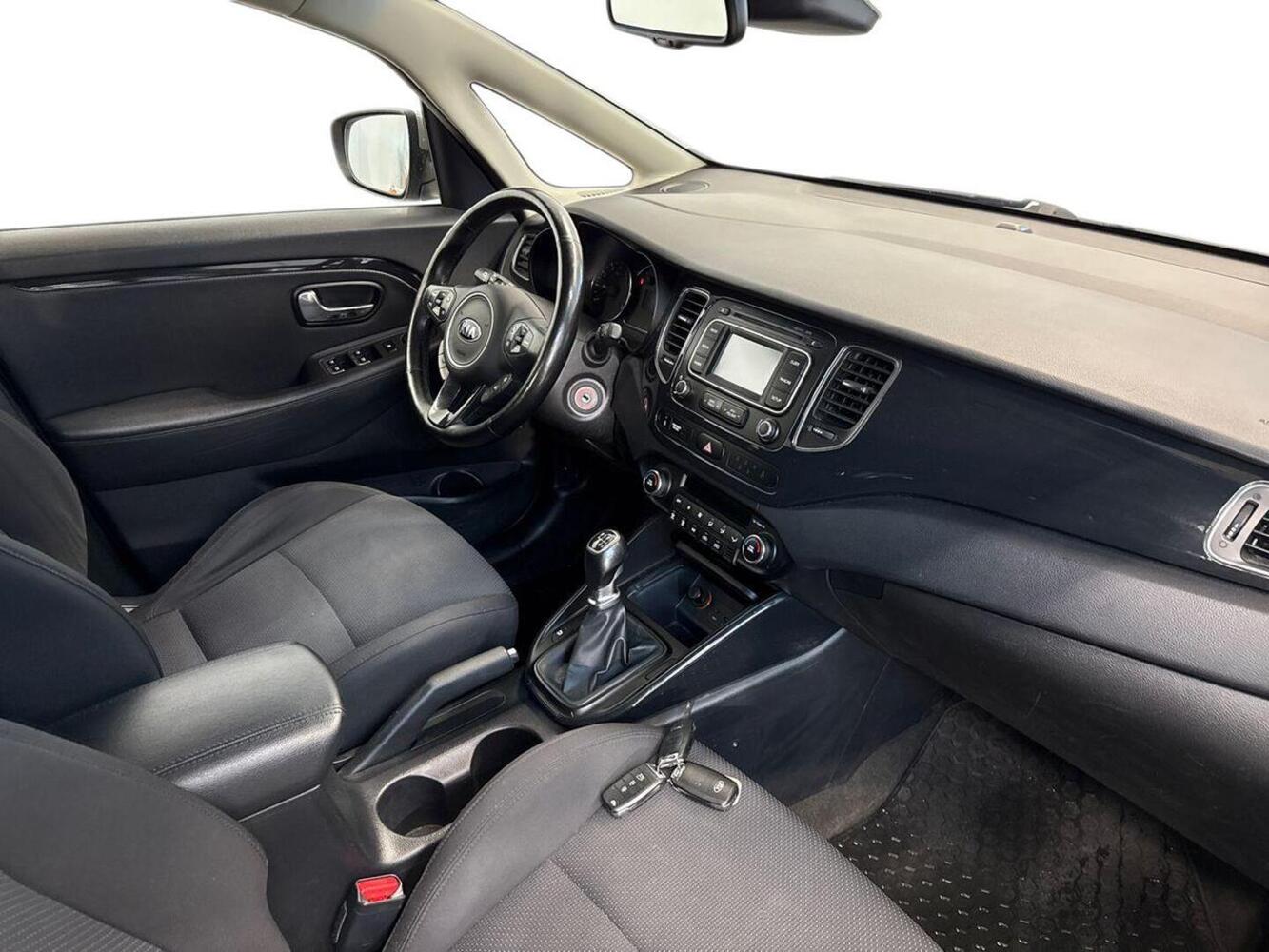 Kia Carens vaihtoauto