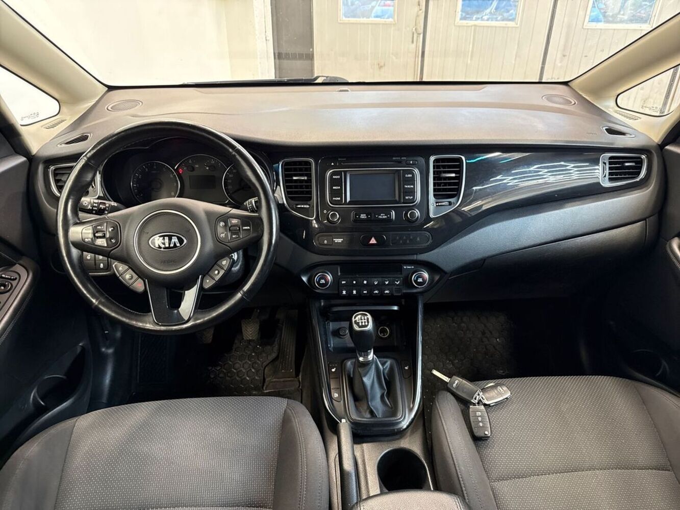 Kia Carens vaihtoauto