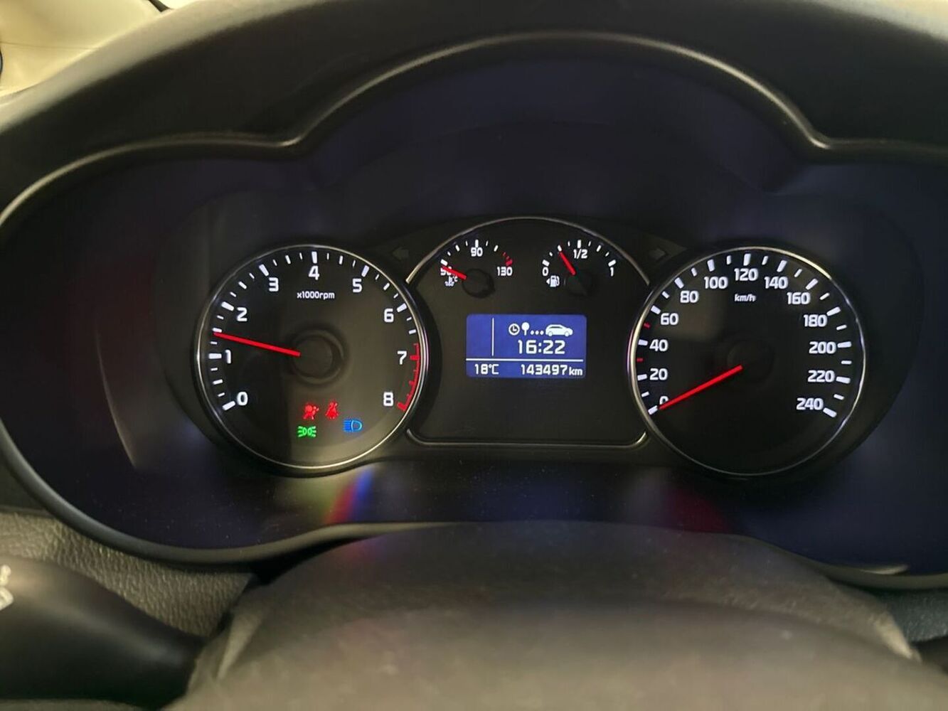 Kia Carens vaihtoauto