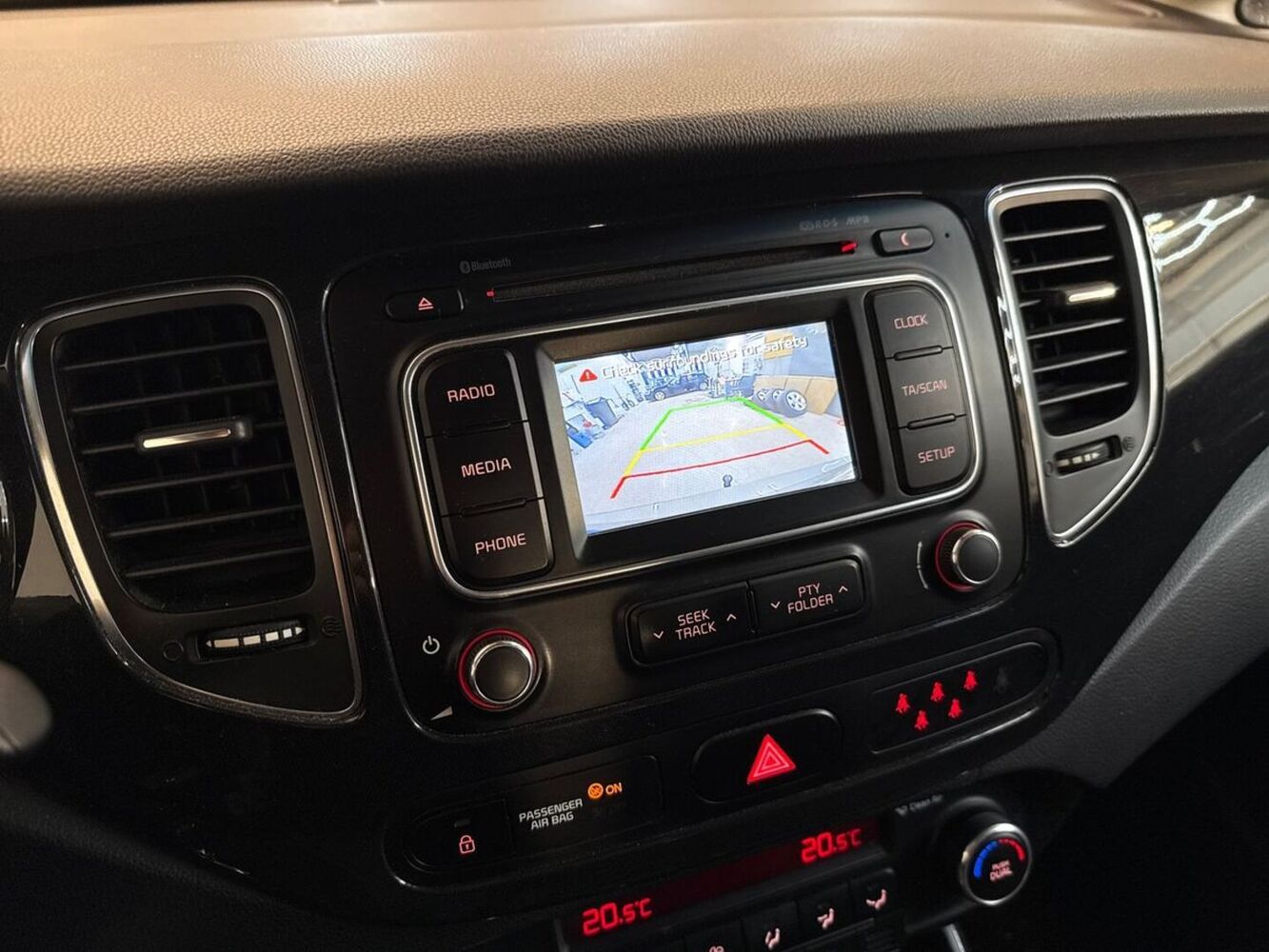 Kia Carens vaihtoauto