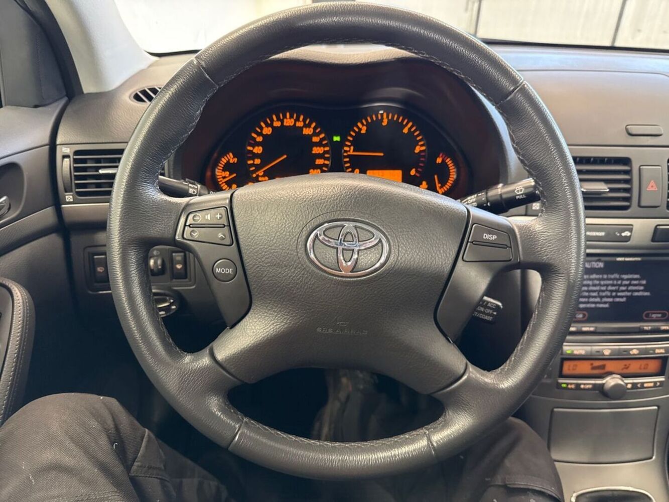 Toyota Avensis vaihtoauto