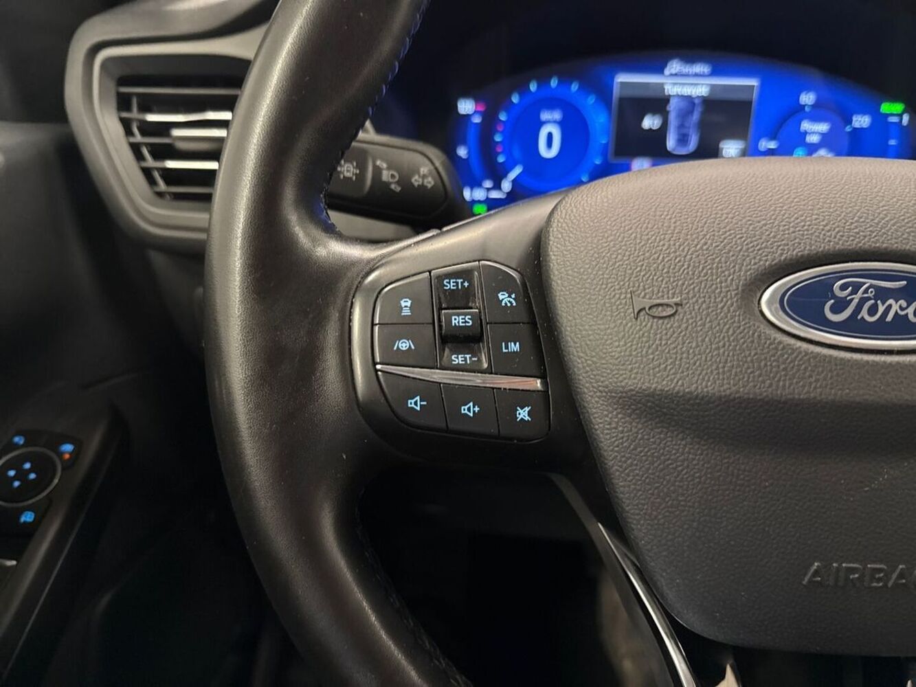 Ford Kuga vaihtoauto