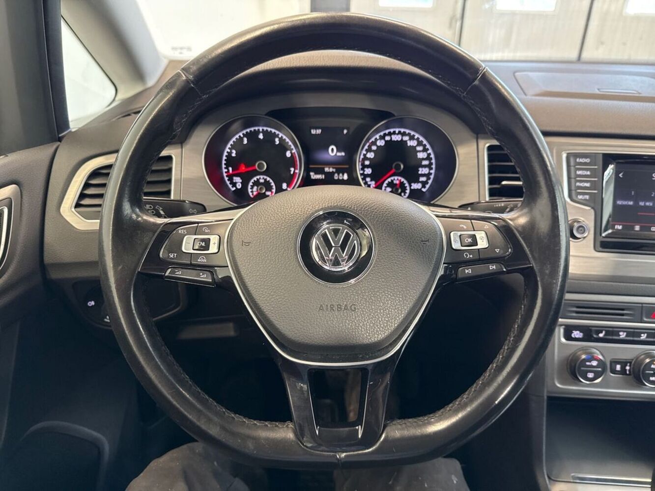 Volkswagen Golf Sportsvan vaihtoauto
