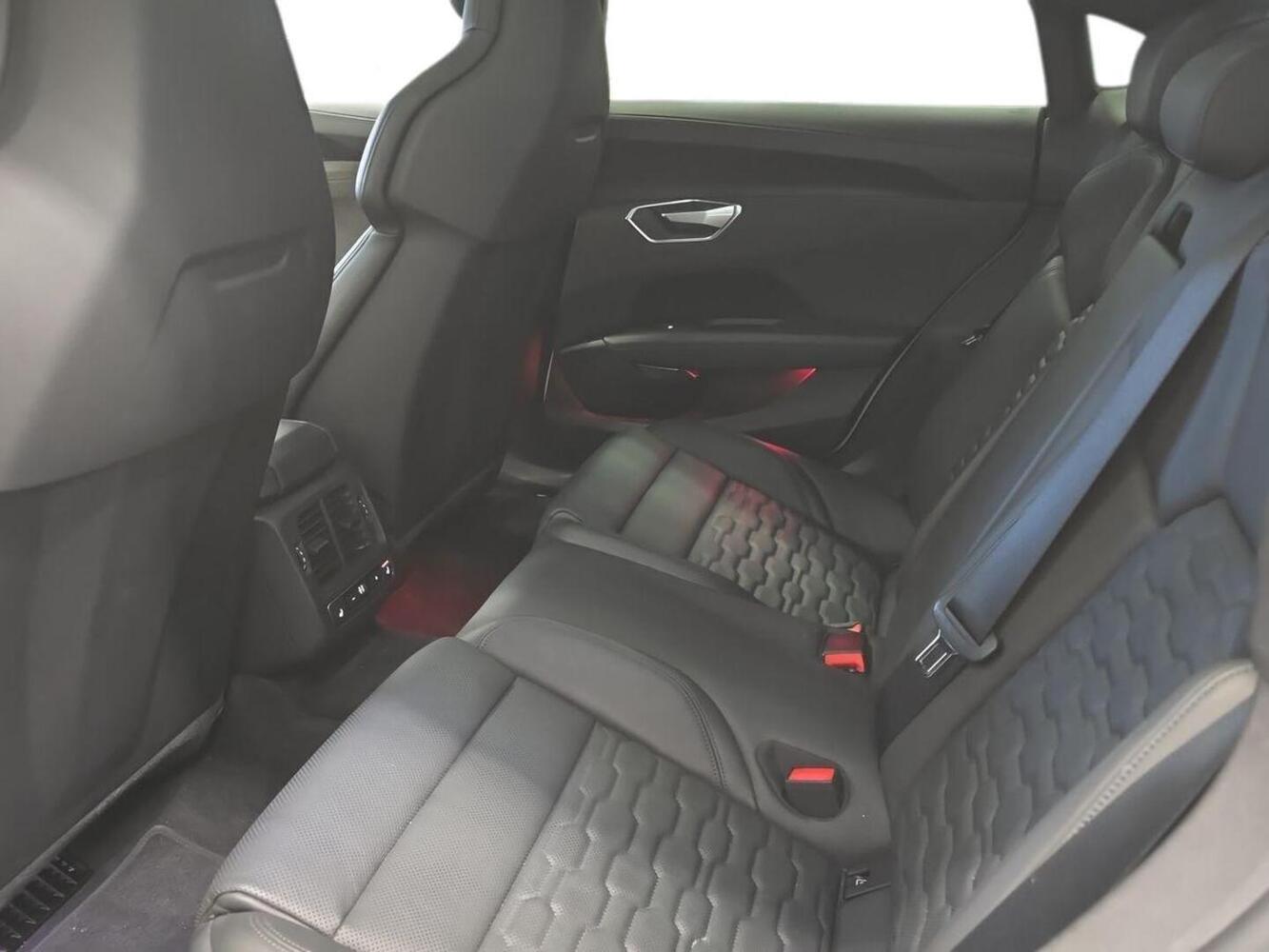 Audi e-tron GT vaihtoauto