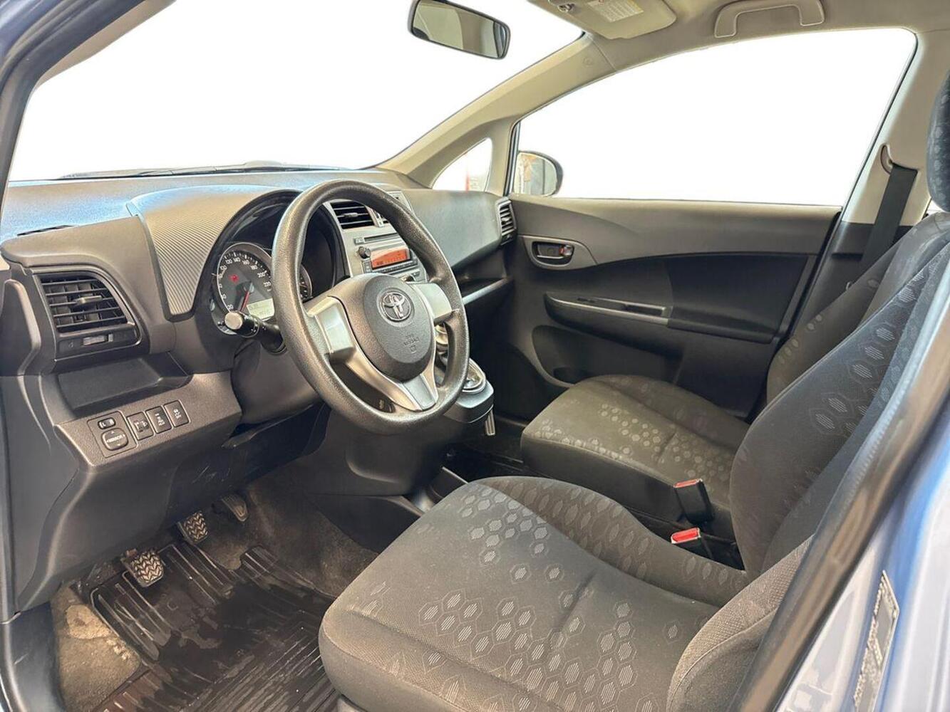 Toyota Verso-S vaihtoauto