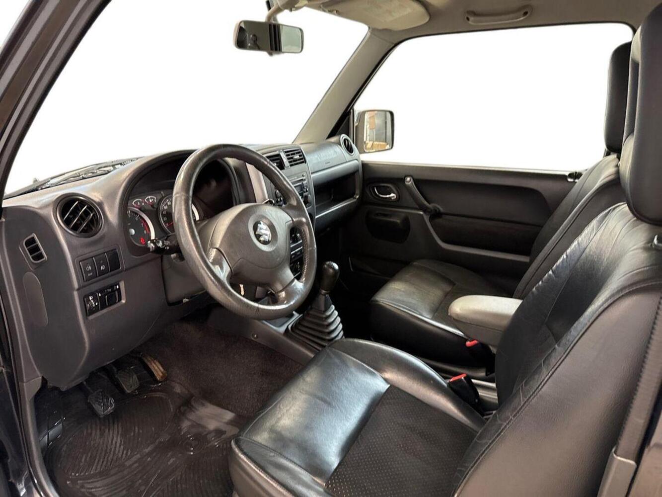 Suzuki Jimny vaihtoauto