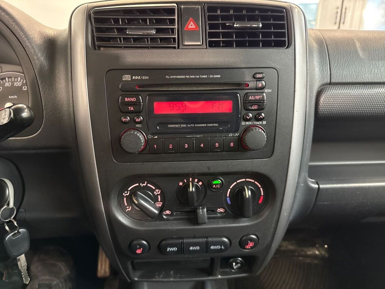 Suzuki Jimny vaihtoauto