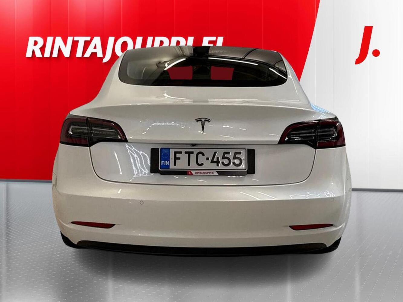 Tesla Model 3 vaihtoauto