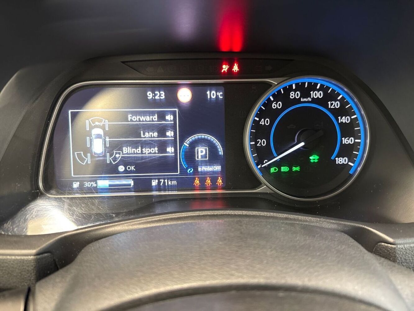 Nissan Leaf vaihtoauto