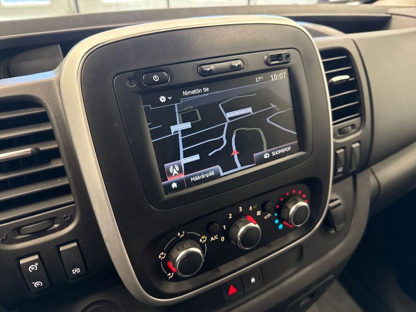 Renault Trafic vaihtoauto