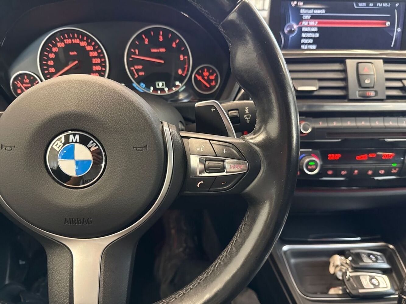 BMW 330 vaihtoauto