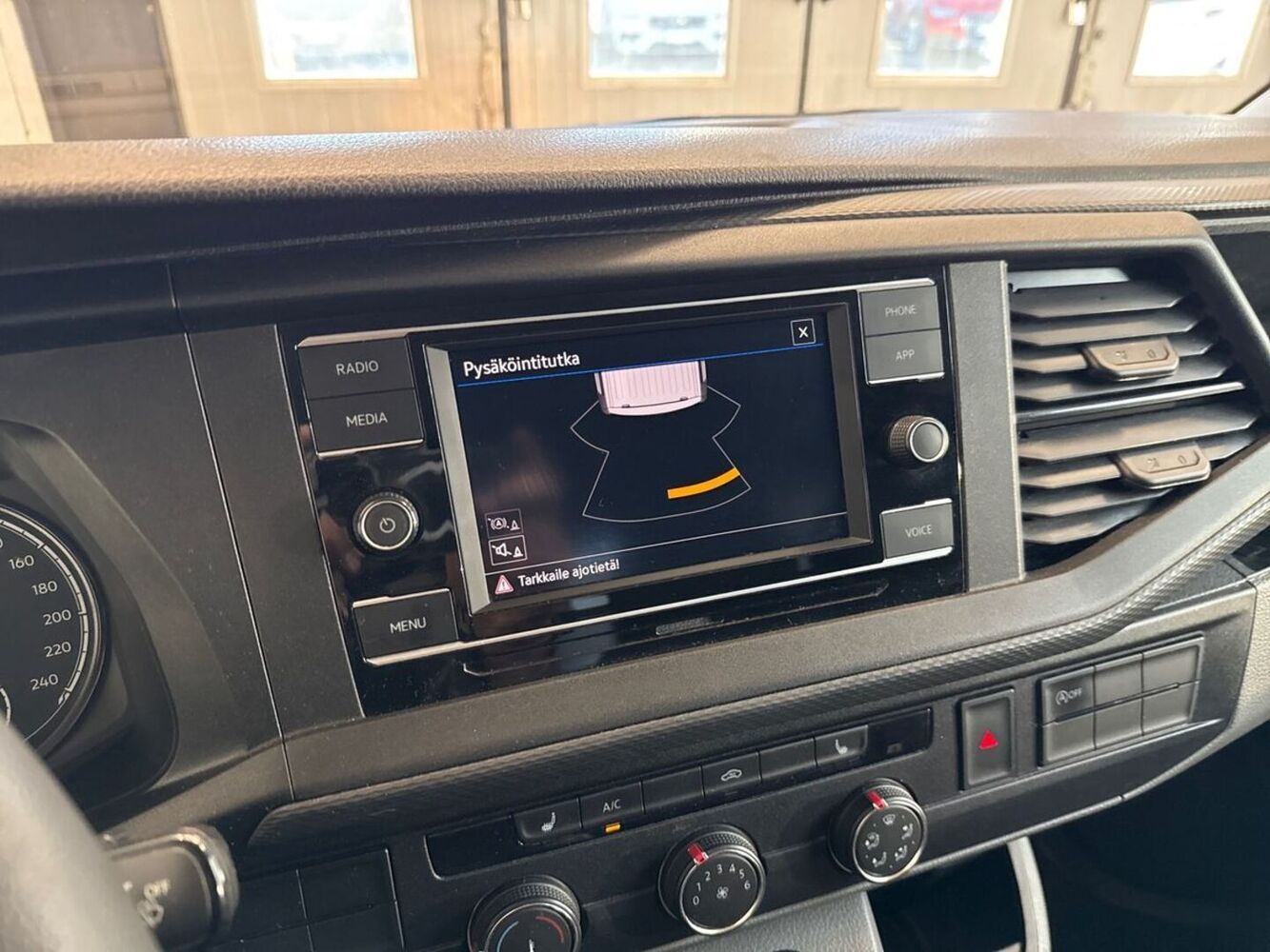 Volkswagen Transporter vaihtoauto