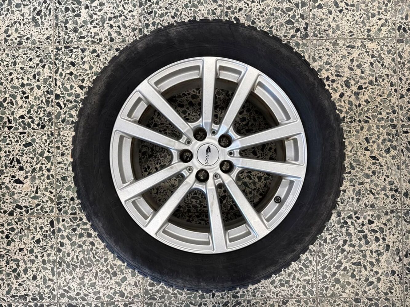 Land Rover Discovery vaihtoauto