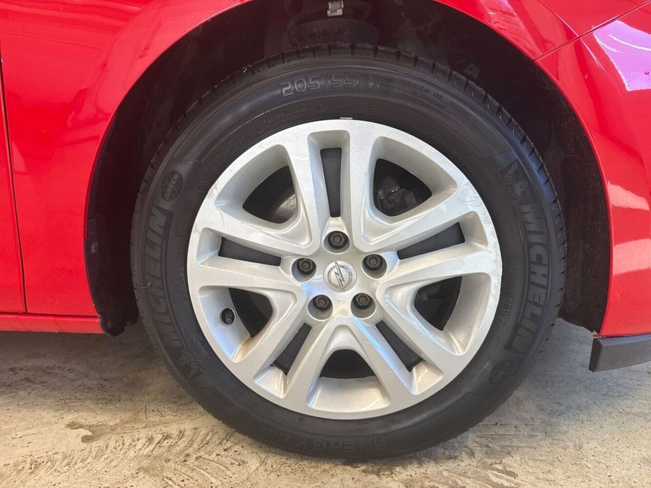 Opel Astra vaihtoauto