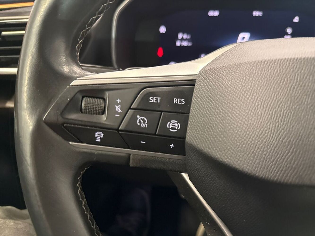 SEAT Leon vaihtoauto