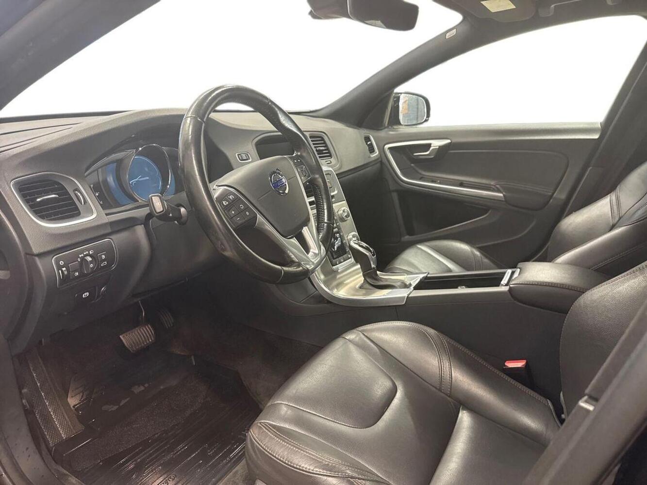 Volvo S60 Cross Country vaihtoauto