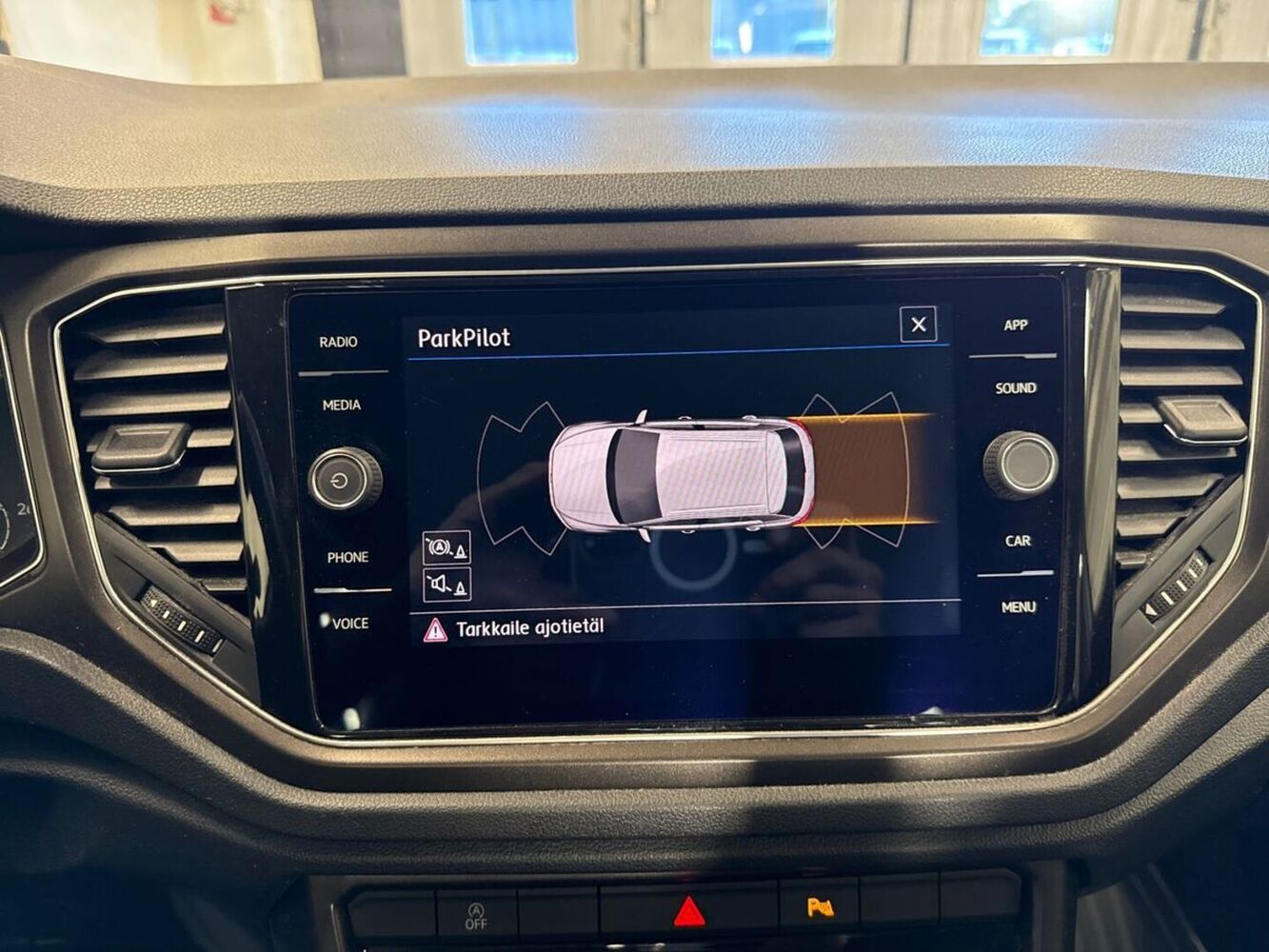 Volkswagen T-Roc vaihtoauto