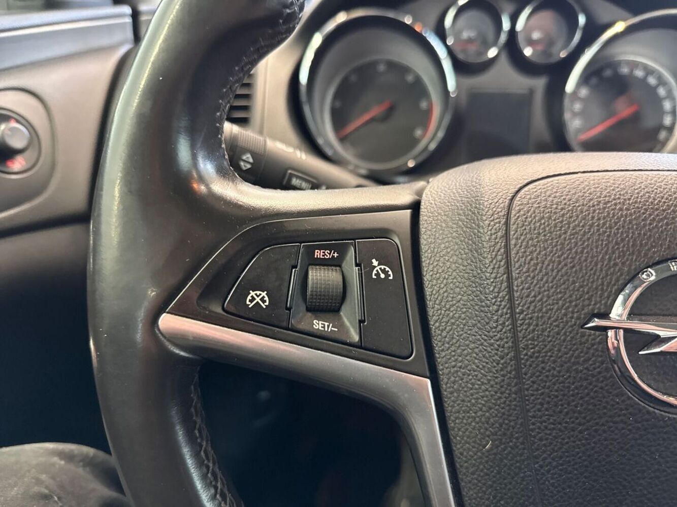Opel Insignia vaihtoauto