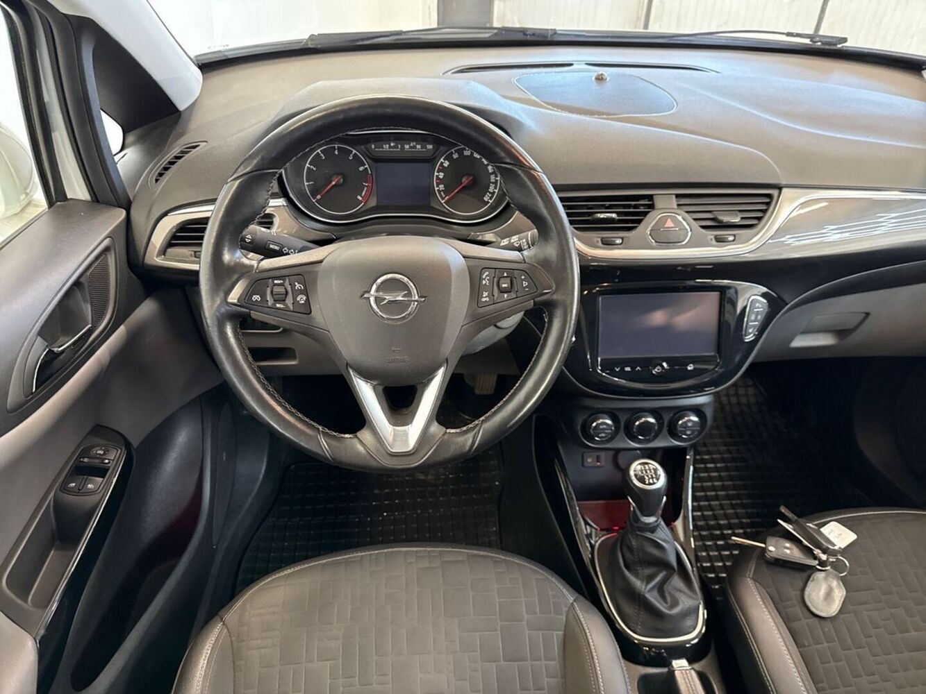 Opel Corsa vaihtoauto