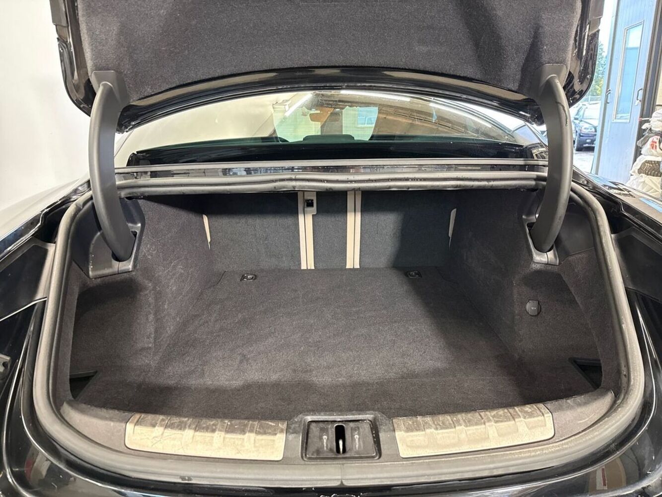 Porsche Taycan vaihtoauto