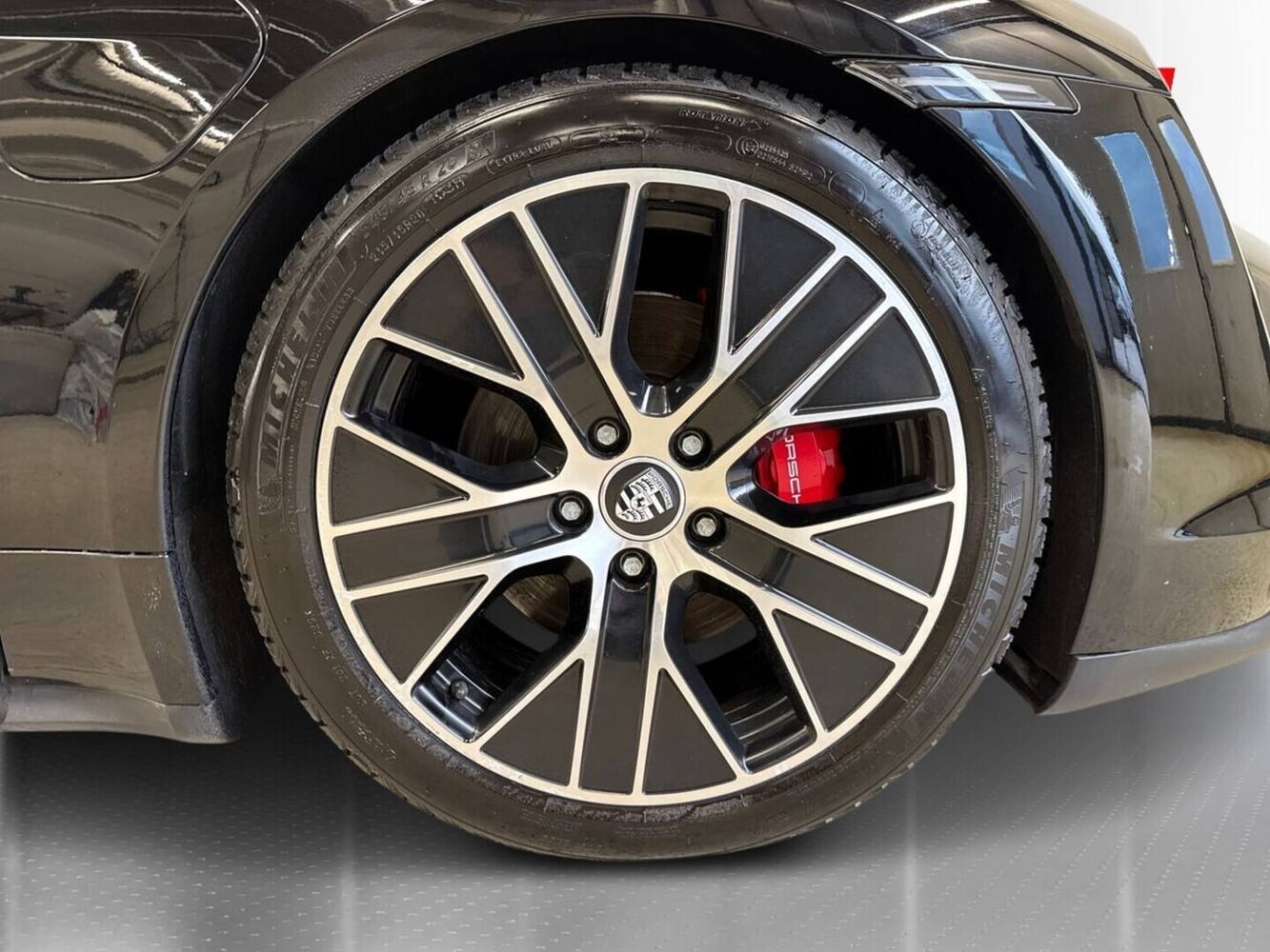 Porsche Taycan vaihtoauto