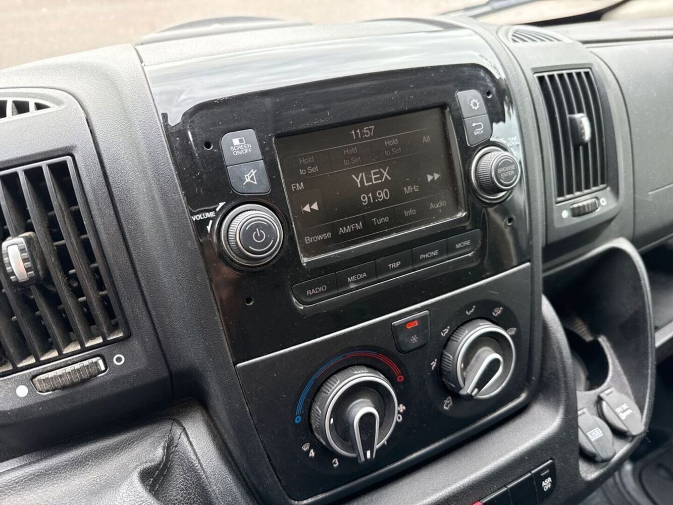 Peugeot Boxer vaihtoauto