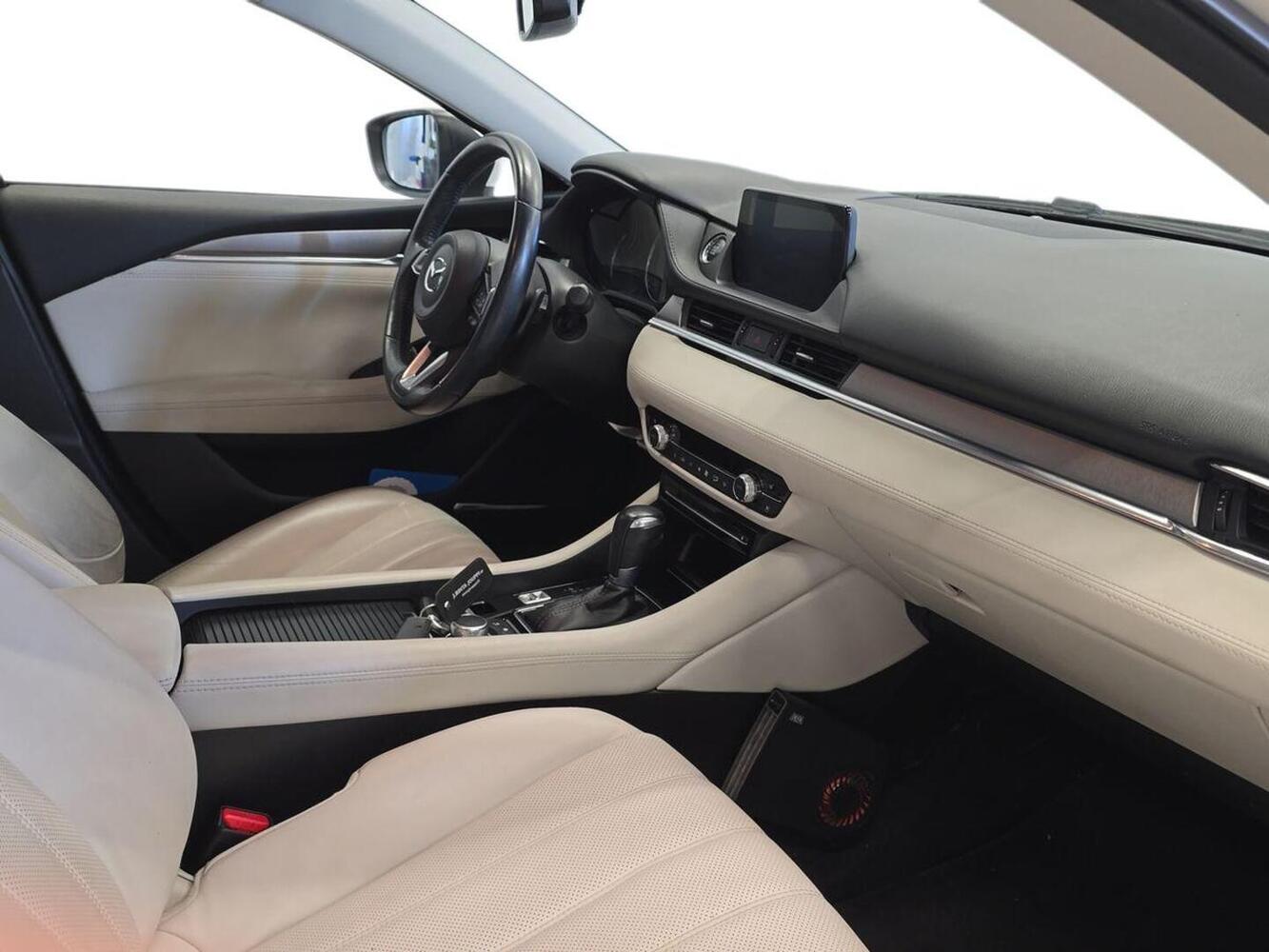 Mazda 6 vaihtoauto