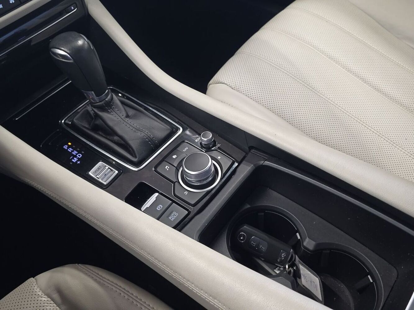Mazda 6 vaihtoauto