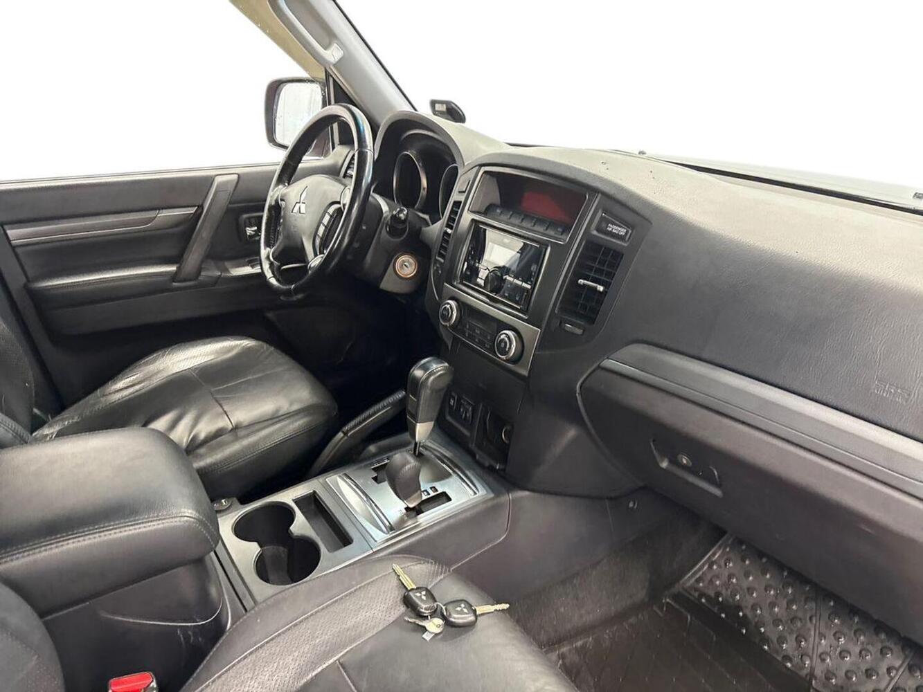 Mitsubishi Pajero vaihtoauto