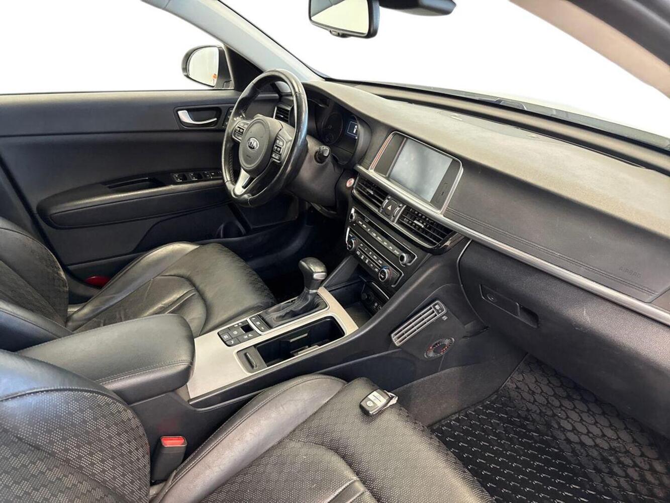 Kia Optima vaihtoauto