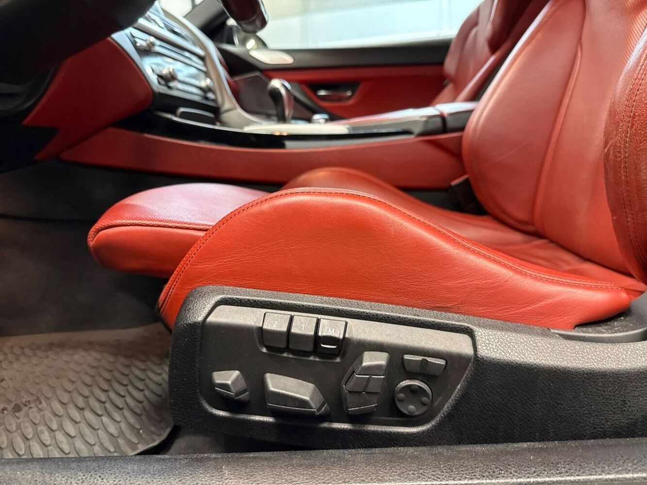 BMW M6 vaihtoauto