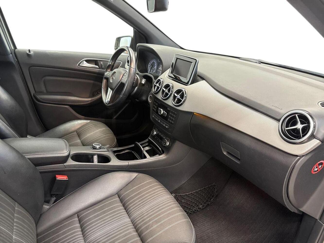 Mercedes-Benz B vaihtoauto