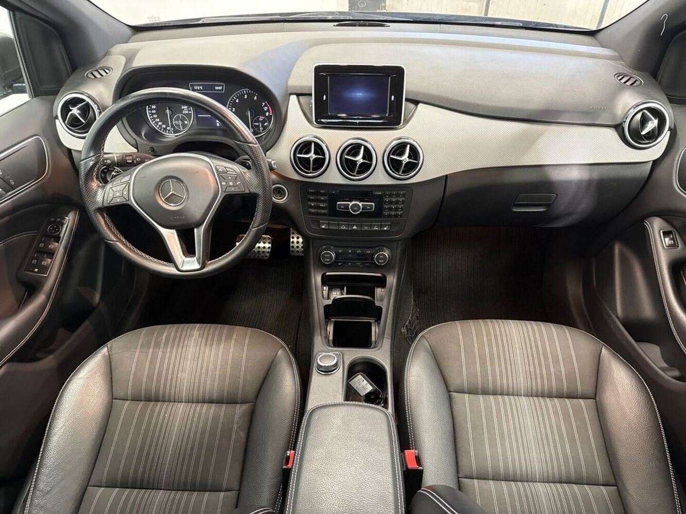Mercedes-Benz B vaihtoauto