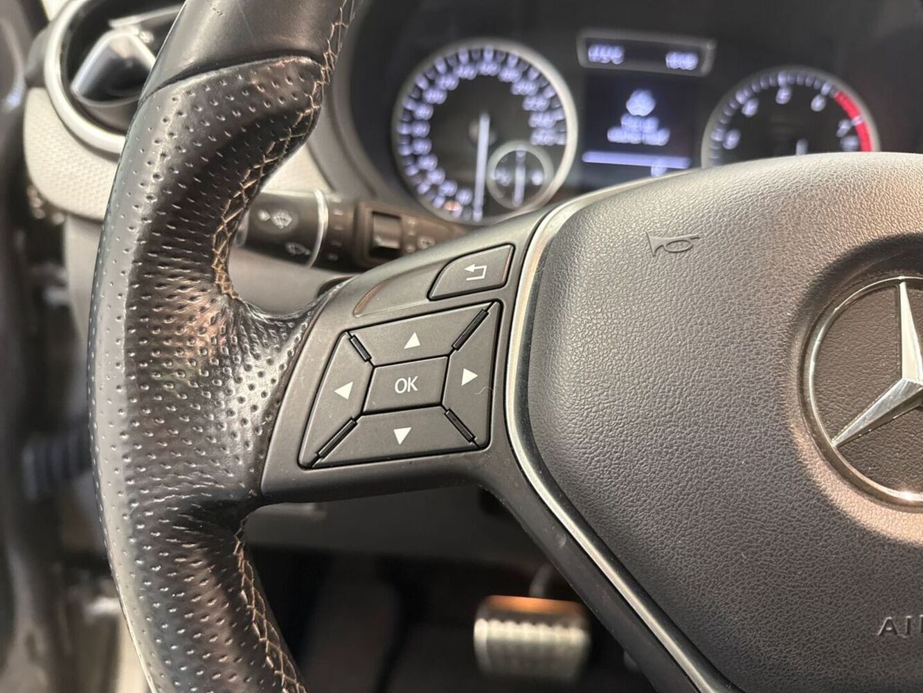 Mercedes-Benz B vaihtoauto