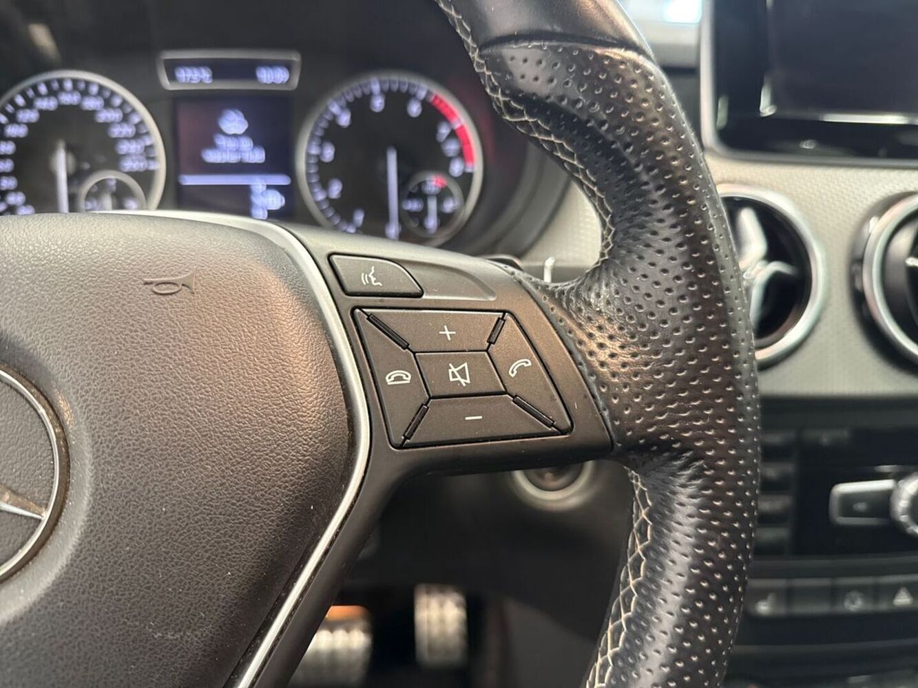 Mercedes-Benz B vaihtoauto