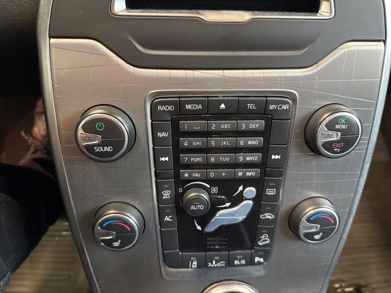 Volvo XC70 vaihtoauto