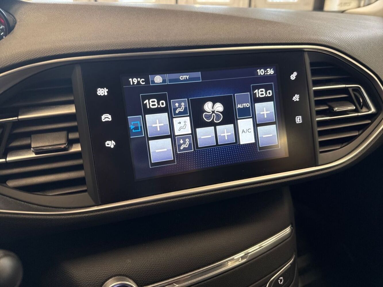 Peugeot 308 vaihtoauto